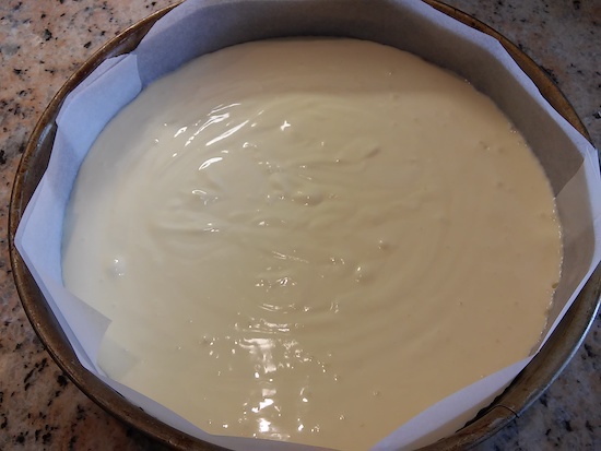 Pečenie samotného cheesecaku. Foto - Martina