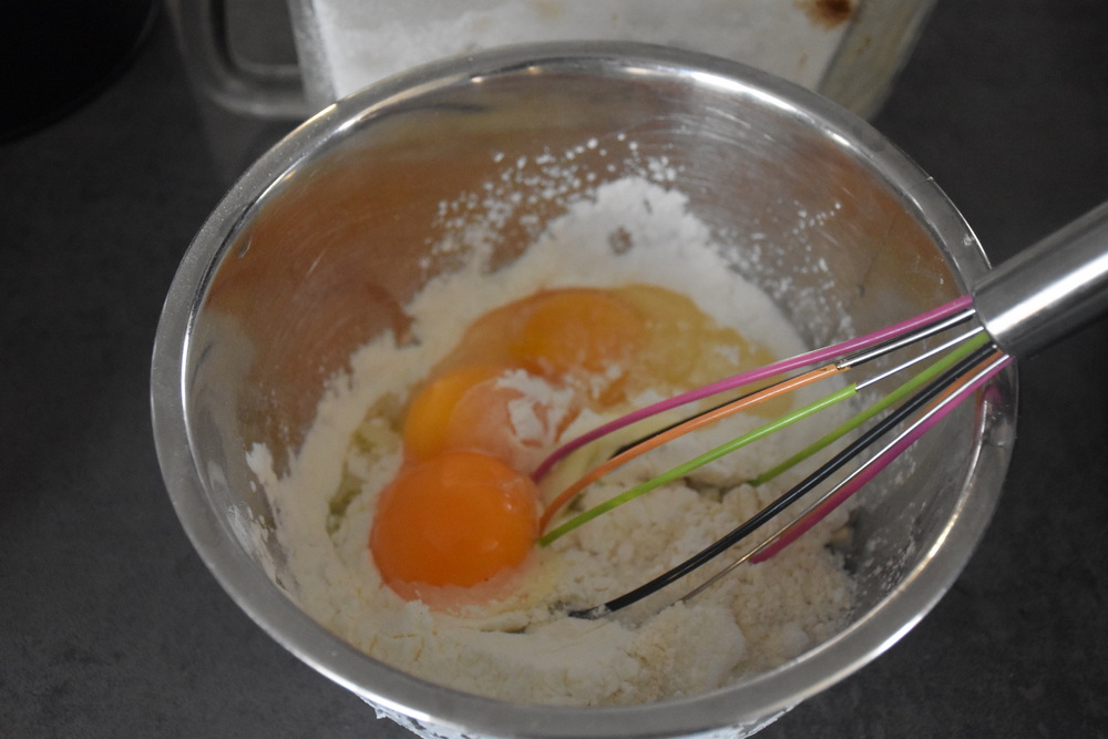 zmiešame vajíčka s ingredienciami, Foto - Kristýna