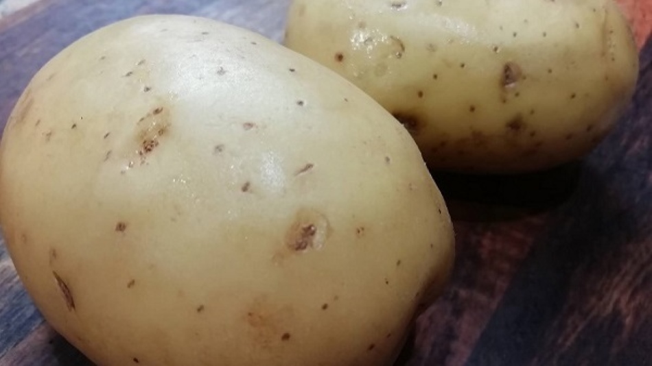 Pripravíme zemiaky. Foto - Martina
