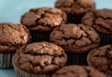 Čokoládové muffiny. Foto - Pexels