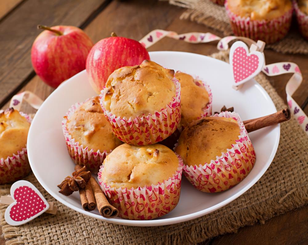Jablkové muffiny. Foto - Freepik