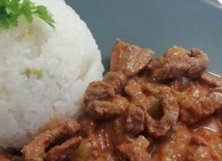 Hovädzí stroganov. Foto - Nela