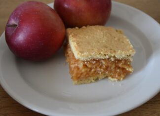 Krehký jablkový koláč. Foto - Kristýna